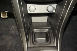 2014款铃木速翼特1.6L手动豪华版