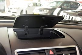 2014款铃木速翼特1.6L手动豪华版
