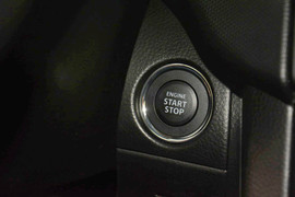 2014款铃木速翼特1.6L手动豪华版