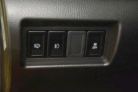 2014款铃木速翼特1.6L手动豪华版