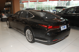 2024款雷克萨斯LS