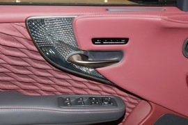 2024款雷克萨斯LS