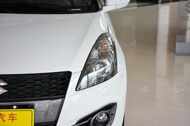 2014款铃木速翼特1.6L手动豪华版