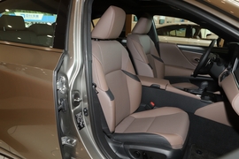 2025款雷克萨斯ES