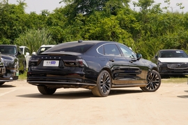 2026款沃尔沃S90插电式混动