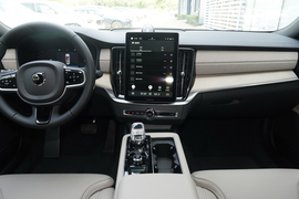 2026款沃尔沃S90插电式混动