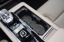 2026款沃尔沃S90插电式混动