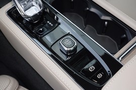 2026款沃尔沃S90插电式混动