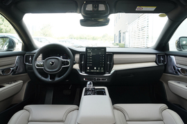 2026款沃尔沃S90插电式混动