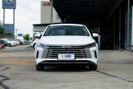 2025款比亚迪驱逐舰05