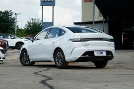 2025款比亚迪驱逐舰05