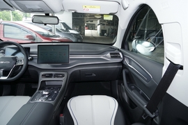 2025款比亚迪驱逐舰05