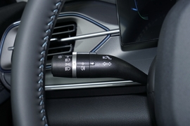 2025款比亚迪驱逐舰05