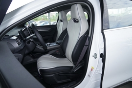 2025款比亚迪驱逐舰05