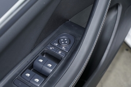 2025款比亚迪驱逐舰05