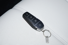 2025款比亚迪驱逐舰05