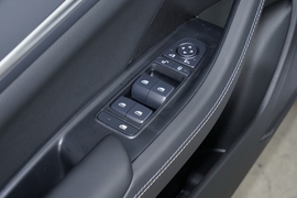 2025款比亚迪驱逐舰05