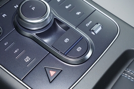 2025款比亚迪驱逐舰05