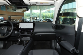 2025款雷克萨斯NX