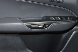 2025款雷克萨斯NX