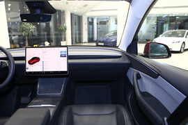 2025款特斯拉Model