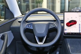 2025款特斯拉Model