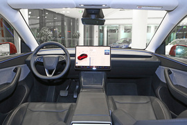 2025款特斯拉Model