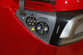 2025款特斯拉Model