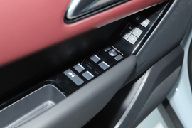 2026款路虎揽胜星脉