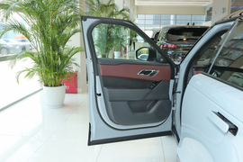 2026款路虎揽胜星脉