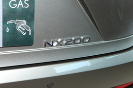 2025款雷克萨斯NX