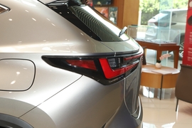 2025款雷克萨斯NX