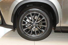 2025款雷克萨斯NX