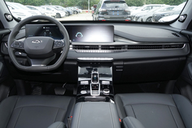 2025款奇瑞瑞虎8