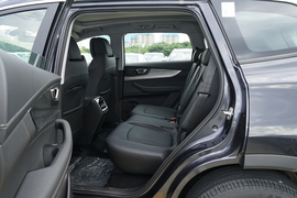 2025款奇瑞瑞虎8