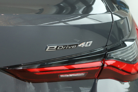 2025款宝马i4