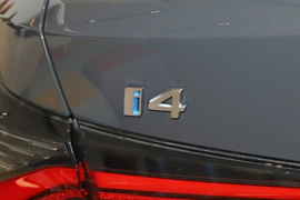 2025款宝马i4