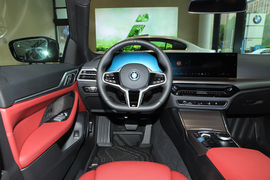 2025款宝马i4