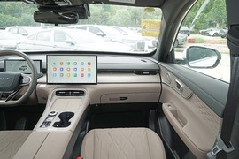 2025款奇瑞瑞虎8