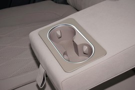 2025款奇瑞瑞虎8