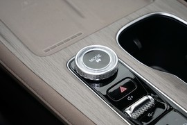 2025款奇瑞瑞虎8