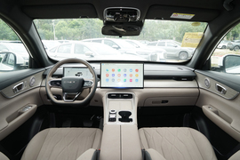 2025款奇瑞瑞虎8