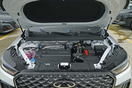 2025款奇瑞瑞虎8