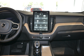 2026款沃尔沃XC60