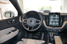 2026款沃尔沃XC60