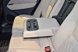 2026款沃尔沃XC60