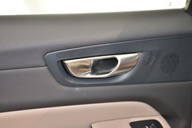 2026款沃尔沃XC60