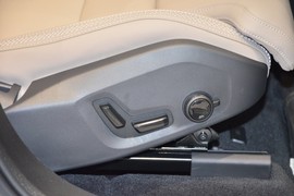 2026款沃尔沃XC60