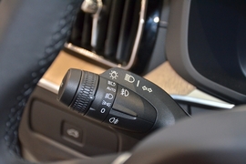 2026款沃尔沃XC60