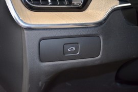 2026款沃尔沃XC60